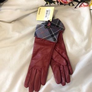 Size small red leather Barbour gloves - NEVER WORN